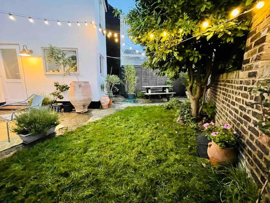 Northdene Cottage - Cosy Old Fisherman'S Cottage Two Mins From Sea - Free Parking - Wood Burning Stove - Roll Top Bath - Dog Friendly Deal Exteriér fotografie